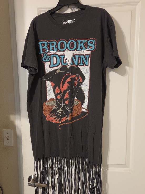 Brooks & Dunn Dresses & Skirts - Brooks & Dunn Black Graphic Fringe Short Sleeve Tee Dress